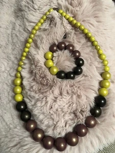 Ladies Wooden Beaded Necklace & Bracelet Citrus Green/Brown/Black BNWT Boxed π» - Picture 1 of 7