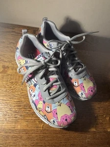 Zapatos Skechers para mujer talla 8,5 multicolor estampado de perro antideslizantes ajuste relajado - Imagen 1 de 8