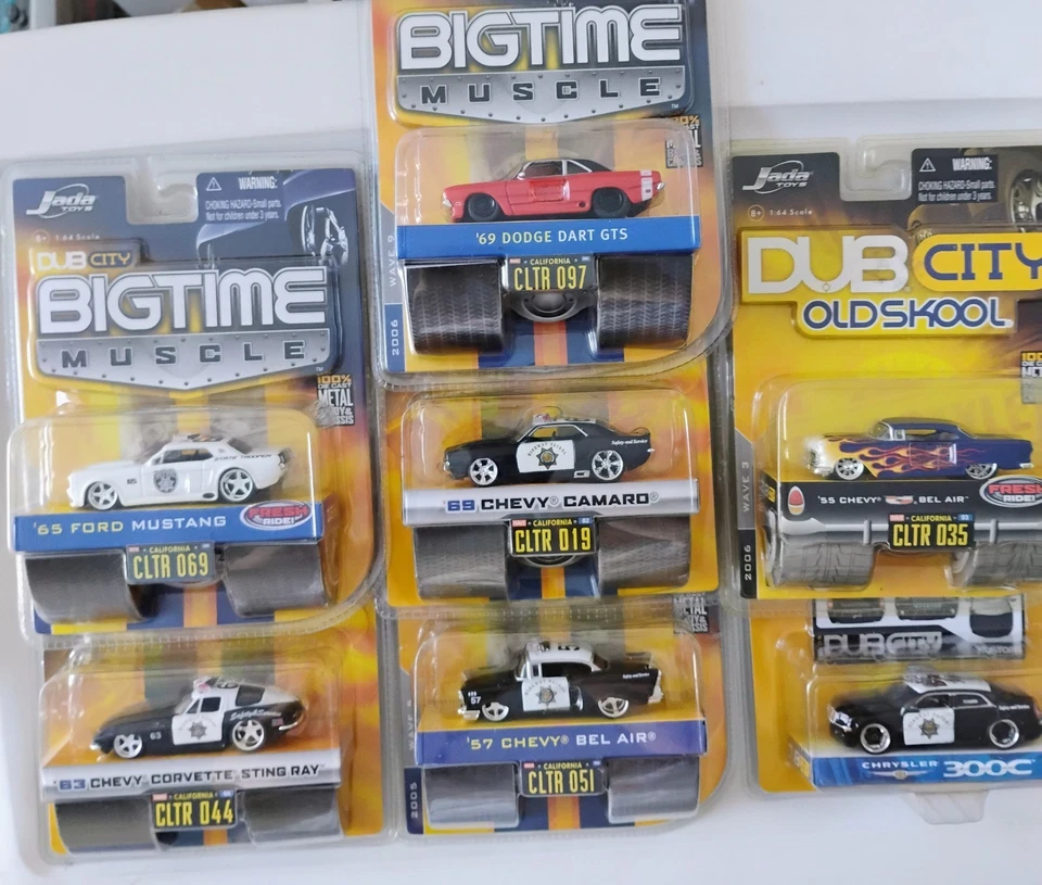 Lote de 7 autos Jada Big Time Muscle 2005-2007 5 autos de policía CHP y 2 autos musculosos 1:43 Foto 1 de 4