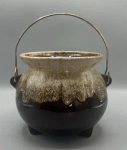 Vintage Hull Pottery Brown Drip Glaze Bean Pot Kettle Cauldron No Lid - Picture 1 of 10