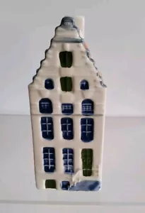 Vintage Hand Painted Pottery Dutch House Amsterdam No 64 - Picture 1 of 9