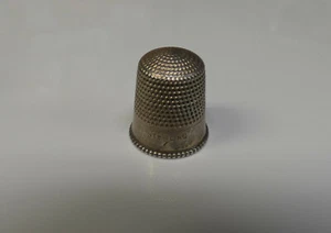 Sterling Silver Thimble Size 7 - Weight 2.1g - Picture 1 of 5