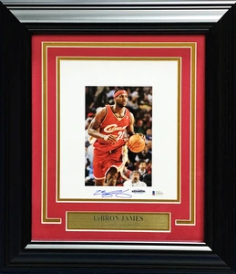 LeBron James Autographed Framed 6x9 Photo Cavaliers Gem 10 Auto Beckett #AA01254 - Picture 1 of 5