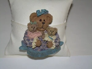 Vintgage Boyd's Best Mom Bear Brooch, 2" Long x 2 1/8" Wide - Picture 1 of 12