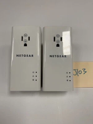 2x Netgear Powerline 1000 Network Extender + Extra Outlet - Image 1 of 4