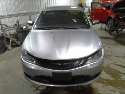 Used Front Center Interior Rear View Mirror fits: 2015 Chrysler 200 Sdn automati - Image 1 of 4