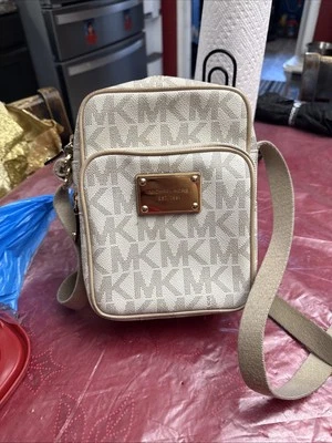 Michael Kors Bedford Zip MK Signature Jacquard Flight Bag Beige Crossbody - Image 1 of 2