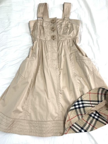 Abito Burberry Blue Label beige lucido camicetta sottile usat