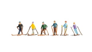 NOCH® Skifahrer, bewegte Figuren für Spur N, ideal für Winter-Dioramen - Bild 1 von 1