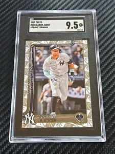 Aaron Judge 2025 Topps Series 1 Palm Tree Spring Training Foil #300 SGC 9.5 - Picture 1 of 2