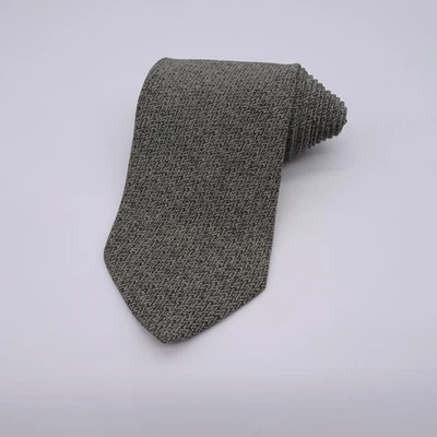 Vintage Giorgio Armani Cravatte Green Silk Men's Necktie 4" x 57" - Image 1 of 4