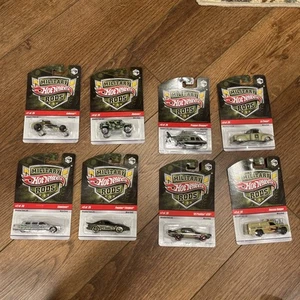 8 aste militari VHTF Hot Wheels #1,2,4,5,6,7,8,9 RARO - Foto 1 di 24