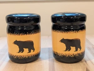 Brushwerks Big Sky Carvers Stoneware Bear Salt and Pepper Shakers - Picture 1 of 7