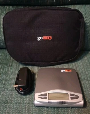 Apollo Health GoLite Alivio del Estado de ánimo Terapia de luz Luz Azul Luz Bolso con cremallera Envío gratuito Foto 1 de 4