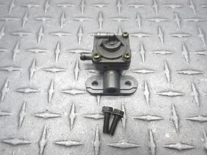 2003 01-05 Suzuki Boulevard C50 VL800 Fuel Gas Petrol Petcock Tap Shut Off Valve - Picture 1 of 9