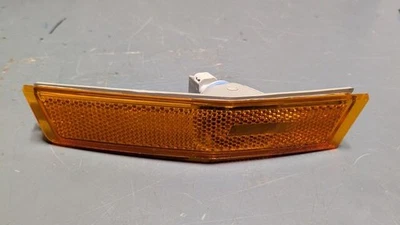 Lámpara marcadora lateral original Ford 7A1Z-15A201-B Foto 1 de 4