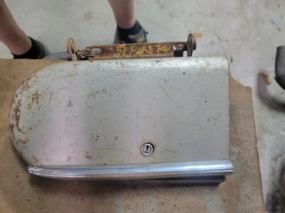 Ford Truck 1951 1952 guantera F1 F2 f3 F4 f5 F6 con bisagras, bloqueo usado Foto 1 de 3