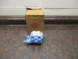NEW Genuine Whirlpool Washer Valve P/N 358276 FREE SHIPPING - Picture 1 of 5