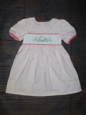 Новый бутик вышитые цветы девочек розовый в полоску платье с коротким рукавом - Изображение 1 из 3