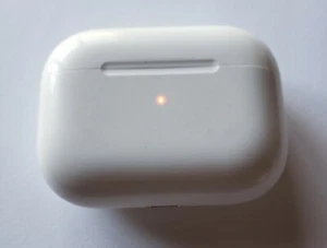Original Apple AirPods Pro Wireless CHARGING CASE ONLY 1st Gen A2190 in Bulk Pkg - Picture 1 of 12