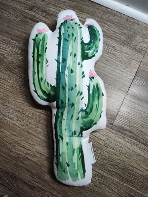 Cojín decorativo Tommy Bahama Saguaro en forma de cactus 16" Foto 1 de 4