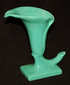 VINTAGE Calla Vase Jadeite Hollywood California Art Products 1940's Made in USA - Picture 1 of 6