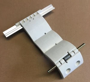 77mm Lath 3 Seg Roller Door Locking Strap Bracket Hinge Shutter Auto-Lock Catch - Picture 1 of 5