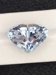 Kunzite Faceted Heart 37 ct - Soft Pink Gem 18×25×14 mm - Picture 1 of 6
