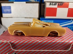 TRON KIT ALFA ROMEO 2600 SPIDER ANNO 1962 SCALA 1/43 - Foto 1 di 8