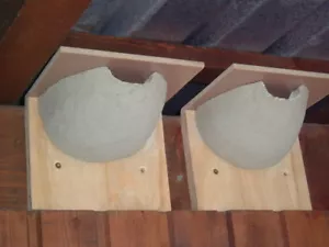 2 Mehlschwalben Nester Holzbeton Vogelhaus Schwalbe Nisthilfe - Bild 1 von 12