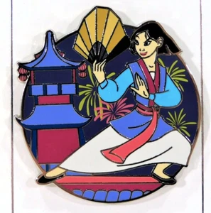 Disney Parks Exclusive 2020 Princess Mulan Posing With Fan Trading Pin Neu - Bild 1 von 3