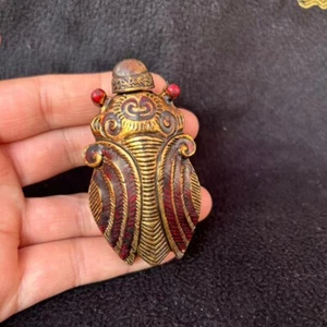 Accesorios colgantes de botella de tabaco cigarra dorada estilo étnico tibetano chino - Imagen 1 de 4