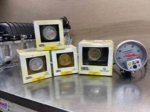 Autometer Pro Comp 2 gauge set 2” - Picture 1 of 6