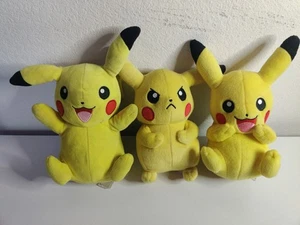 Pikachu Plush Lot WCT TOMY AUTHENTIC - Picture 1 of 7