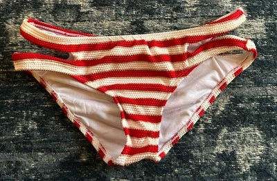 Parte inferior de bikini a rayas rojas/blancas/doradas para mujer XS Kohls SO marca EE. UU. 4 de julio usado en excelente estado Foto 1 de 4