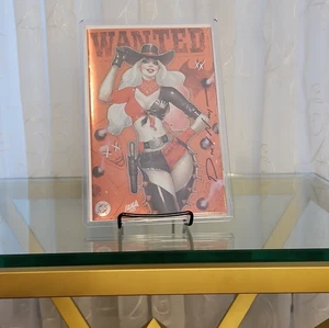 Harley Quinn #47 Signed David Nakayama Red Foil Megacon Exclusive w/COA - Picture 1 of 11