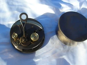 Sestante nautico antico rotondo in ottone custodia richiudibile navigazione barc - Foto 1 di 1