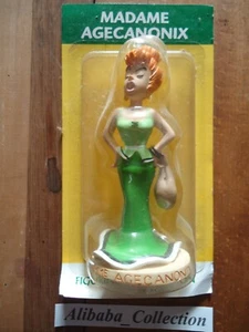 NEUF FIGURINE MADAME AGECANONIX COLLECTION ATLAS ASTERIX RESINE PLASTOY BLISTER - Picture 1 of 1
