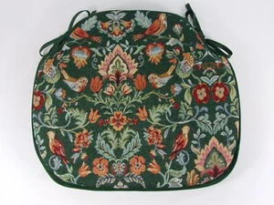 William Green Tapestry Large Spindle Back Tie-On Seat Pad. Garden/Kitchen/Dining - Picture 1 of 5
