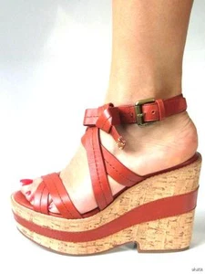 MARC JACOBS equipaje marrón cuero logotipo ARCO cuñas de corcho zapatos hermosos nuevos - Imagen 1 de 5