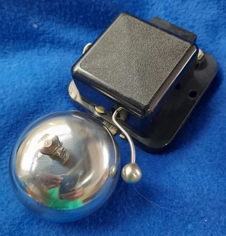 VINTAGE ELECTRIC GPO TELEPHONE TEST BELL EXTENSION DOOR BELL BAKELITE & CHROME Cover