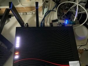 Netgear C7800 Nighthawk X4S AC3200 WiFi Cable Modem Router DOCSIS 3.1 $373 - Bild 1 von 4