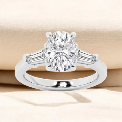 Alianza de diamantes cultivados en laboratorio con certificación IGI GIA 950 corte ovalado de 2,70 quilates Foto 1 de 4