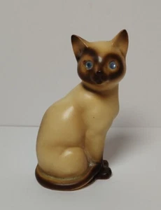 1 Vintage Victoria Ceramics Siamese Cat Saltshaker made in Japan Blue Eye - Picture 1 of 6