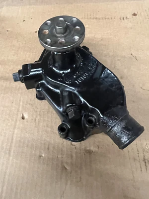 Bomba de agua motor Mercruiser GM 5,7 L V8 # 10108455 Foto 1 de 4