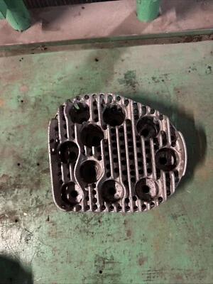 АЛЮМИНИЕВАЯ ГОЛОВКА БЛОКА ЦИЛИНДРОВ HARLEY-DAVIDSON KR 750 РЕДКИЕ ДЕТАЛИ двойная вилка - Изображение 1 из 4