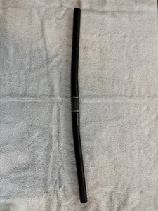 Bontrager Super stock Handlebar 25.4mm 6061 T6 Aluminum 580mm Length MTB Black - Picture 1 of 7