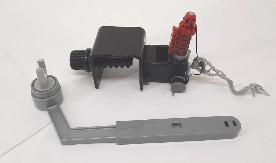 Juego Toy Biz Spiderman Alleyway 2002 brazo y tela misil para acción oscilante  Foto 1 de 4