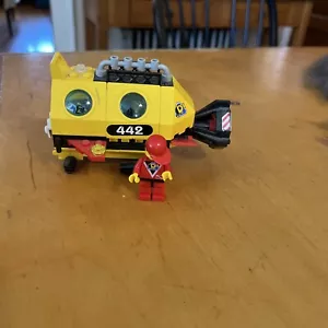 LEGO 6442 System Divers Sting Ray Explorer - The Submarine & 1 Minifigs Only l2 - Picture 1 of 4