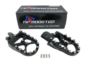 Se adapta a 15-18 pedales de clavijas de pie de billete de motocicleta Ducati Scrambler descansos delanteros anchos - Imagen 1 de 3